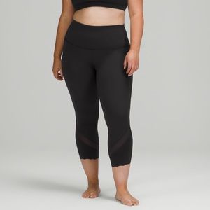 Lululemon Wunder Under Scalloped Hem High Rise Crop 23” size 14 NWT Luxtreme